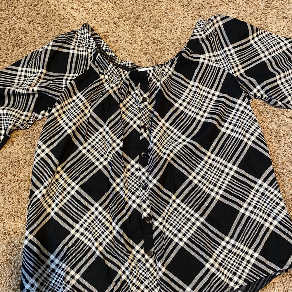 Maurice’s Plaid Women's top